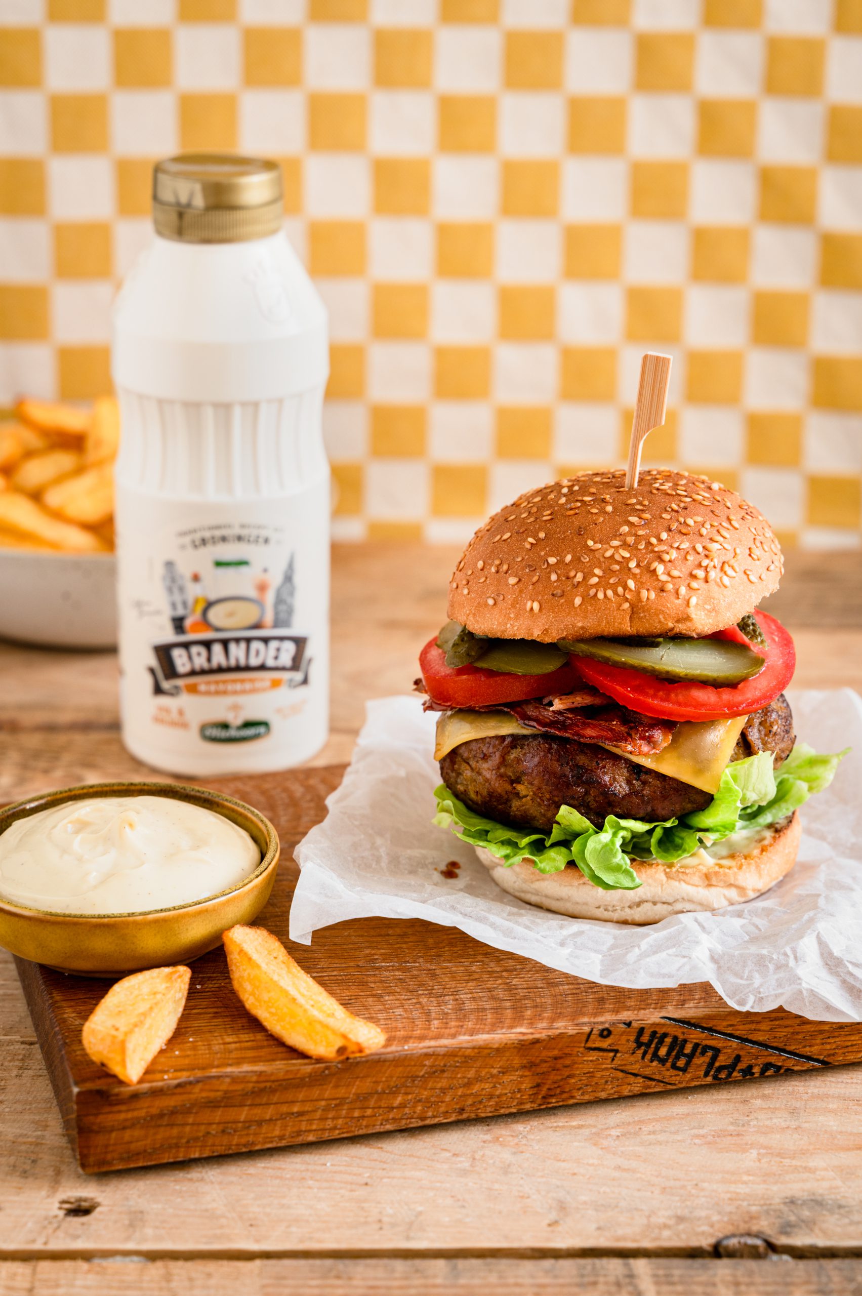 Cheeseburgers met bacon en Brander mayonaise - Oliehoorn